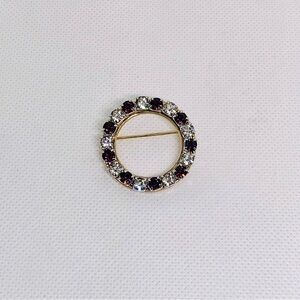 Gold-Tone Circle Brooch in Deep Purple & Clear